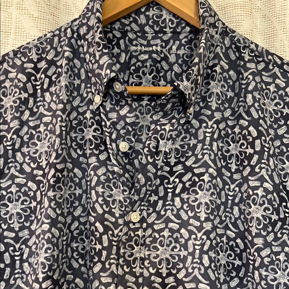 Abercrombie & Fitch White and Blue Casual Button Down Shirt